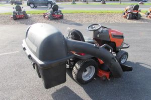 Cortadora de Césped Husqvarna Rider LGT2654 a Precio Económico, Tracción en las Cuatro Ruedas de Alto Rendimiento, Corte de Césped Duradero, Tractor de Jardín en Venta - Product Image 6