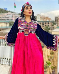 Tenues de fête pour mariage, robes afghanes Kuchi impressionnantes assorties pour la famille, derniers modèles, meilleurs prix de gros - Product Image 3
