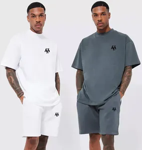 Set pendek mode untuk pria kaus dan celana pendek Kaus dengan set celana pendek yang serasi dari produk huzifa