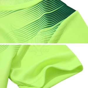 Kit d'uniforme de football respirant professionnel Nouveau design Kit d'uniforme de football de haute qualité en stock avec logo personnalisé - Product Image 5