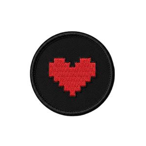 แพทช์ปักลายเกมย้อนยุคแบบกำหนดเอง รูปหัวใจพิกเซลสีแดง แบบรีดติดเสื้อผ้าสตรีทแวร์ จำหน่ายจำนวนมาก - Product Image 1