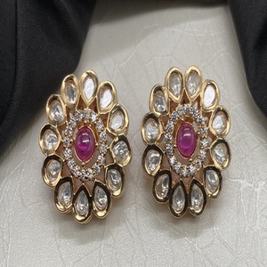 Ensemble de bijoux boucles d'oreilles ethniques Kundan laiton plaqué or pour mariages fêtes anniversaires vêtements de mariée cadeau de fiançailles - Product Image 2