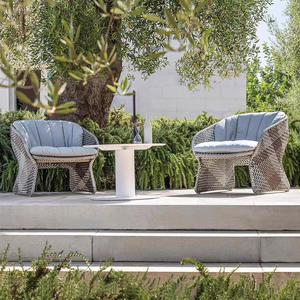 Conjunto de Mesa y Sillas Metálicas para Exteriores, Balcón, Terraza, Cafetería, Diseño Moderno y Minimalista, Resistente a la Intemperie - Product Image 5