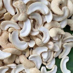 Venta caliente 2025 Santigo Factory Vietnam Anacardos Best Seller W180 W240 W320 Venta al por mayor Reday To Ship - Product Image 1