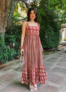 Ensemble Kurtis pour femmes en rayonne lourde de créateur élégant et exquis avec quatre détails de travail imprimés sur les côtés pour une tenue de festival parfaite - Product Image 3