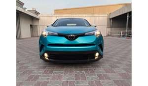 Toyota C-HR d'occasion 2020, transmission intégrale, automatique, conduite à gauche, sièges en cuir, pneus R21, régulateur de vitesse adaptatif, caméra 360°, intérieur clair - Product Image 3