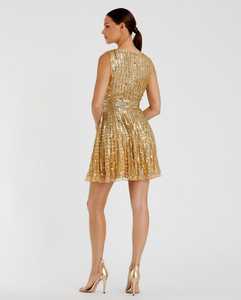 ชุดเดรสยาวคอลึกผ้าชีฟองปักเลื่อมสีทองสไตล์เรียบง่ายตกแต่งด้วยงานปักสำหรับปาร์ตี้และค็อกเทล - Product Image 4