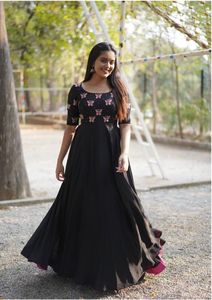 Costume de mariage traditionnel indien Anarkali personnalisé pour femmes broderie en Georgette travail Chic mousseline de soie Dupatta dos pour la saison d'automne - Product Image 2