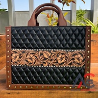 2025 Fabricant OEM Sac à main en cuir repoussé personnalisé Sac à main de luxe en cuir véritable Sac fourre-tout en cuir matelassé de qualité pour femmes