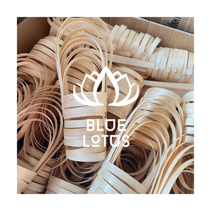 DISPONIBLE Porte-gobelet en bambou fait à la main Poignée de tasse naturelle durable écologique pour une utilisation durable à l'échelle mondiale - Product Image 1