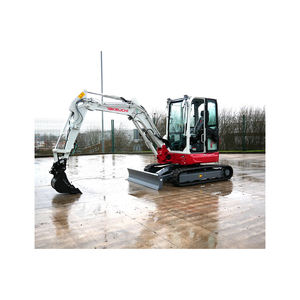Excavadora compacta Takeuchi TB335R embalada para un envío seguro a compradores internacionales - Product Image 6