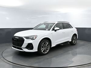 Audi Q3 quattro Premium S Line 45 TFSI 2025 - Product Image 2