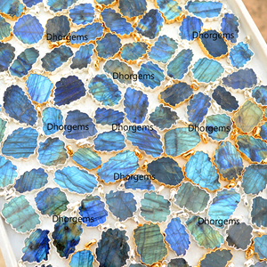 Tranche de labradorite naturelle de feu bleu pendentif de pierres précieuses galvanisées pendentif en cristal poli bijoux de forme naturelle plaqués or - Product Image 3