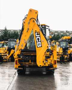 Chargeur frontal compact multifonctionnel d'occasion JCB 3CX avec pompe hydraulique Moog, composants essentiels, moteur et roulement - Product Image 5