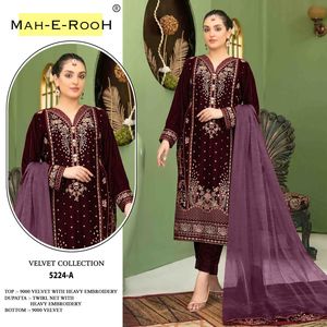 Costumes Salwar en velours de qualité supérieure pour femme avec broderie lourde et design classique, idéaux pour les fonctions familiales et les soirées. - Product Image 1