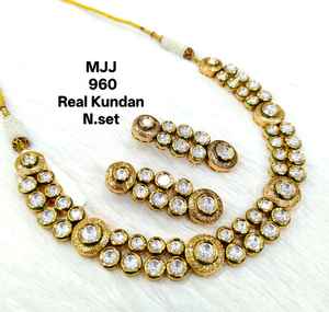 Top Demanded Designer Kundan Bridal Necklace <b>Set</b> Perfect <b>for</b> Luxury <b>Wedding</b> <b>Jewellery</b> Available at Affordable Price - Product Image 2