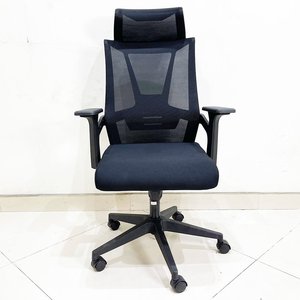 Silla de Oficina Ergonómica MF138 con Respaldo de Cabeza, Diseño Giratorio para Hogar, Taller, Dormitorio, Hospital, con Espuma y Tela - Product Image 2
