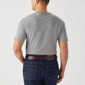 Vente en gros OEM Custom Mens crewneck poche t-shirt conçu pour un confort supérieur et style toute la journée - Product Image 3