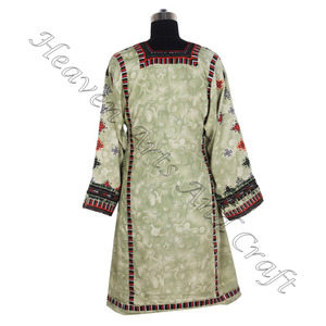 Real impreso bordado a mano Kutchi Balochi vestido Vintage bohemio de proveedor indio Vintage bordado hecho a mano bohemio - Product Image 4