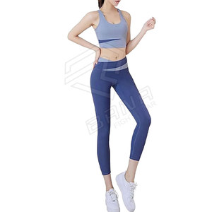 Nouveau design de vêtements de sport personnalisés 2 pièces ensembles d'entraînement de yoga pour femmes ensembles actifs haut à manches courtes ensembles de fitness pour la salle de sport - Product Image 2