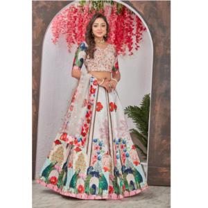 Alta demanda tradicional Rajasthani seda Lehenga Choli con bordado artesanal y Dupatta disponible para asequible - Product Image 1