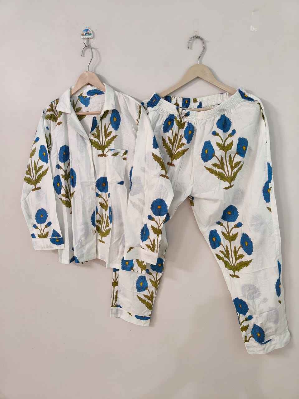 ดูภาพนี้