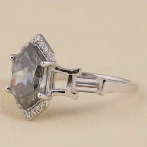 Anillo de Compromiso con Diamante Cultivado en Laboratorio, Corte Hexagonal, Estilo Art Deco, Plata de Ley, Chapado en Oro, Certificado IGI, Lujo, Claridad VS1, Color F - Product Image 5