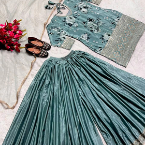 Dernier concepteur lourd pur Chinon soie broderie séquence travail Sharara costume par FabZone - Product Image 1