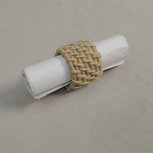 Ensemble de ronds à serviette en résine multicolore de la meilleure conception Vaisselle multiforme pour la maison et le restaurant Cuisine Nouveau style de vaisselle - Product Image 3