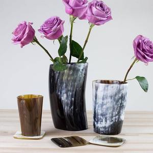 Sous-verres en corne de buffle naturelle, faits à la main, ensemble de sous-verres de luxe - Product Image 1