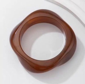 กำไลเรซิ่นทรงเหลี่ยมทันสมัย ปรับแต่งได้ตามต้องการ - Product Image 6