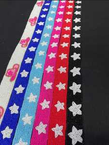 Monedero de guitarra de algodón acrílico de tamaño personalizado a la moda, correa para bolso, impresionante diseño de cuentas de semillas, cordón para teléfono móvil, accesorio INS para teléfono - Product Image 2