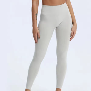 กางเกงเลกกิ้งออกกำลังกายเอวสูงไร้ตะเข็บสำหรับผู้หญิง ยืดหยุ่นสูง แห้งเร็ว เป็นมิตรกับสิ่งแวดล้อม เหมาะสำหรับโยคะ วิ่ง และออกกำลังกาย - Product Image 1