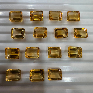Piedras preciosas sueltas de 8x10 MM facetadas con forma de Esmeralda citrino natural de alta calidad - Product Image 1