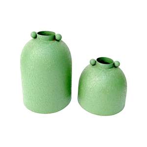 Ensemble de vases à fleurs en métal vert nordique, texture craquelée antique, vase décoratif pour intérieur de luxe, décoration professionnelle, vase en gros - Product Image 1