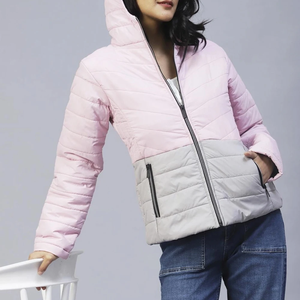 Chaqueta acolchada de invierno premium para mujer, proveedor mayorista OEM, fábrica directa, exportación a granel de moda, impresión de logotipo personalizado - Product Image 4