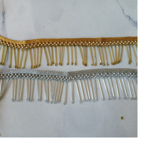 Lacets perlés faits à la machine faits sur commande dans diverses conceptions et couleurs pour des robes de mariage également à des fins de revente. - Product Image 3