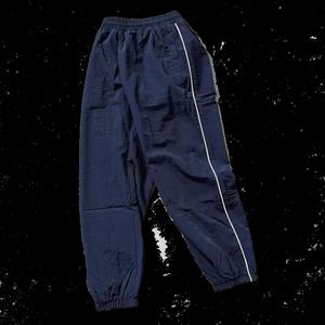 ชุดวอร์มผ้าไนลอนกันลมกันน้ำผ้าโพลีเอสเตอร์สะท้อนแสงชุดวิ่งขนาดใหญ่แบบรูดซิปขึ้นเปล่าชุดวิ่ง - Product Image 3