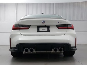BMW M3 2024 à propulsion arrière, moteur essence manuel 1-6 cylindres, berline/5 places - Product Image 4