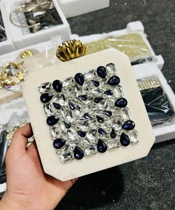 กระเป๋าคลัทช์สำหรับผู้หญิงพลาสติกอะคริลิคสีเขียวอะคริลิกสำหรับงานปาร์ตี้กระเป๋าถือ - Product Image 3