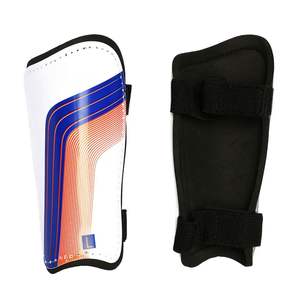 Espinilleras de fútbol de alto rendimiento con cojín de espuma EVA Correas ajustables para entrenamiento y partidos competitivos - Product Image 3