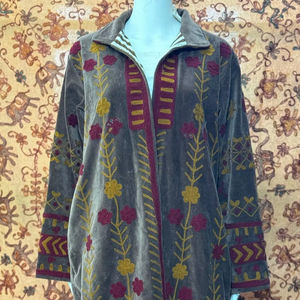 Veste Suzani multicolore en velours, veste longue de créateur pour femmes, design magnifique - Product Image 1