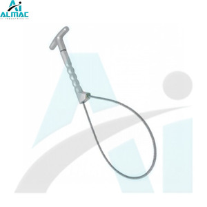 Recogedor de cerdos compacto ALMAC para lechones construido para un manejo eficiente y un control rápido durante el cuidado de la granja y el uso veterinario - Product Image 3