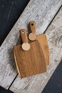 Planche à découper en bois de qualité supérieure faite à la main pour la maison et les cuisines professionnelles offrant une durabilité et un look élégant - Product Image 3