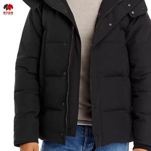 เสื้อพัฟเฟอร์ผู้ชายทันสมัย ตัดเย็บอย่างมีสไตล์ พร้อมงานเย็บที่ทนทาน รับสกรีนโลโก้หรือปักตามแบบ - Product Image 6