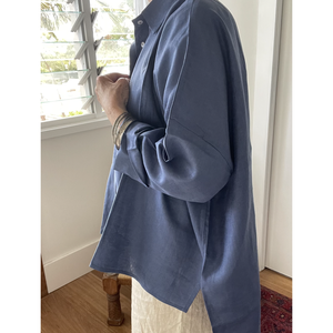 Camisa Oversize de Lino Azul Paloma Oscuro - Estilo Casual Occidental Bordado, Talla Única, Ajuste Holgado para Primavera, Verano y Otoño (Tallas XS-XL) - Product Image 1