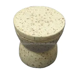 水磨石设计新的mubkhar，皮革手工白色水磨石和麦芽色madkhan和香炉