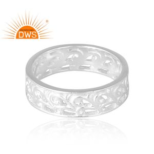 Último diseño Anillo de banda de plata esterlina 925 Joyería de diseño personalizado para mujer Regalo para ella. - Product Image 4