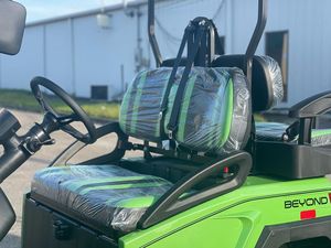 Carrito de Golf Clásico de Gasolina de 3-4 Plazas, Nuevo y Económico, Vehículo Utilitario con Batería de Plomo-Ácido de 5kW, Velocidad de 50-70 km/h, Autonomía de 70-90 km - Product Image 3