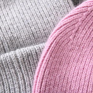 Gorro personalizado de punto con calavera acrílica en blanco al por mayor con logotipo gorro de invierno holgado grueso unisex de alta calidad para esquiar para el frío - Product Image 3